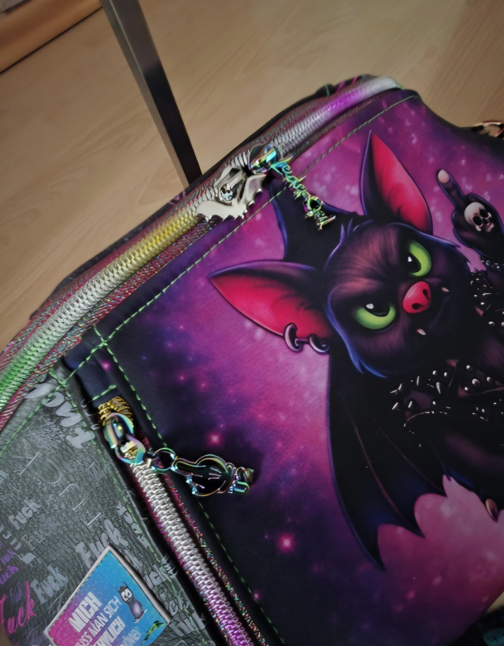Bauchtasche in 36x20x10 cm ca